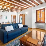 Apartman Elegant Dans Le Chateau Des Vidomnes Sierre